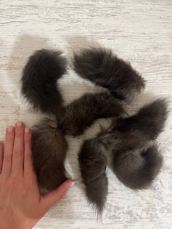 Кроличьи хвостики, мышка с целлофаном в хвосте