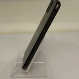 iPhone 11 4