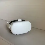 Oculus Quest 2 4