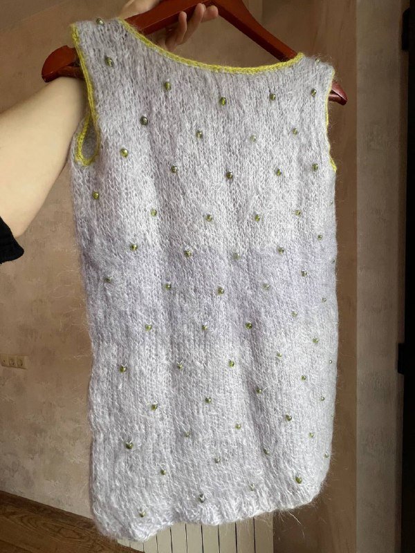 Сиреневый вязаный жилет ручной работы 4