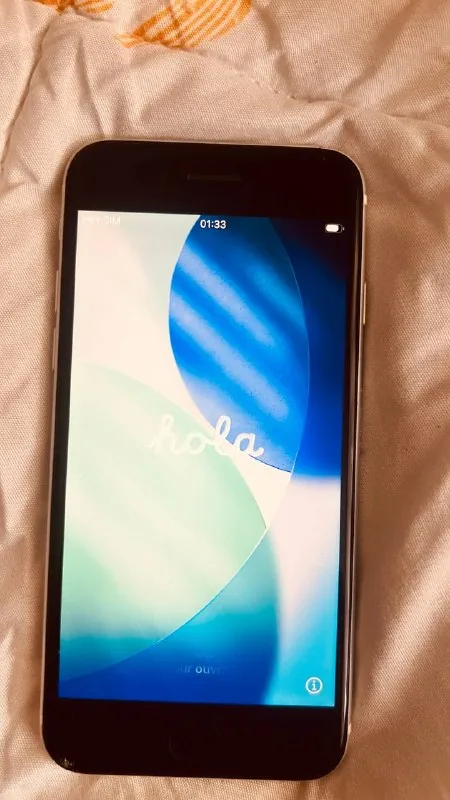 iPhone SE 2020, HONOR X8b, электробритва Philips 5000 1
