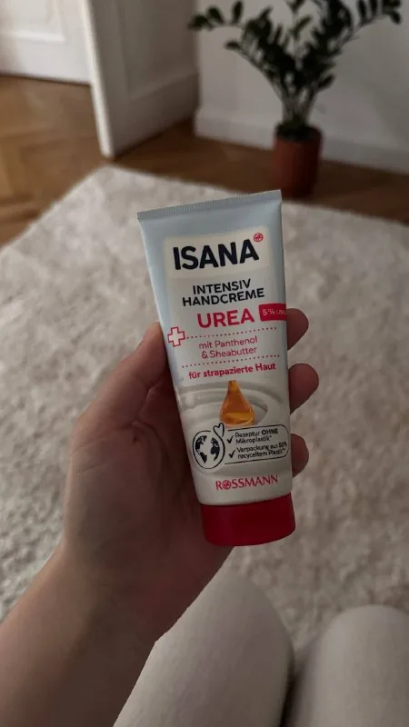 Кремы с мочевиной Isana и Sebamed 1
