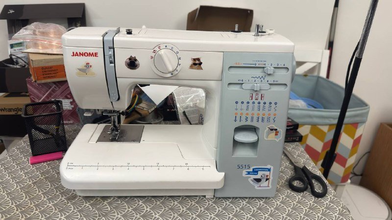 Швейная машинка Janome 5515