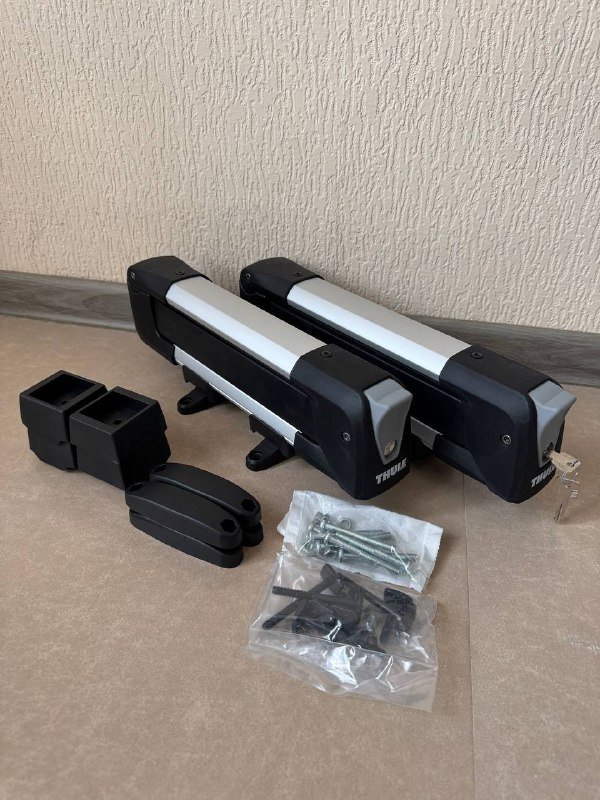 Лыжное крепление на крышу авто Thule SnowPack S