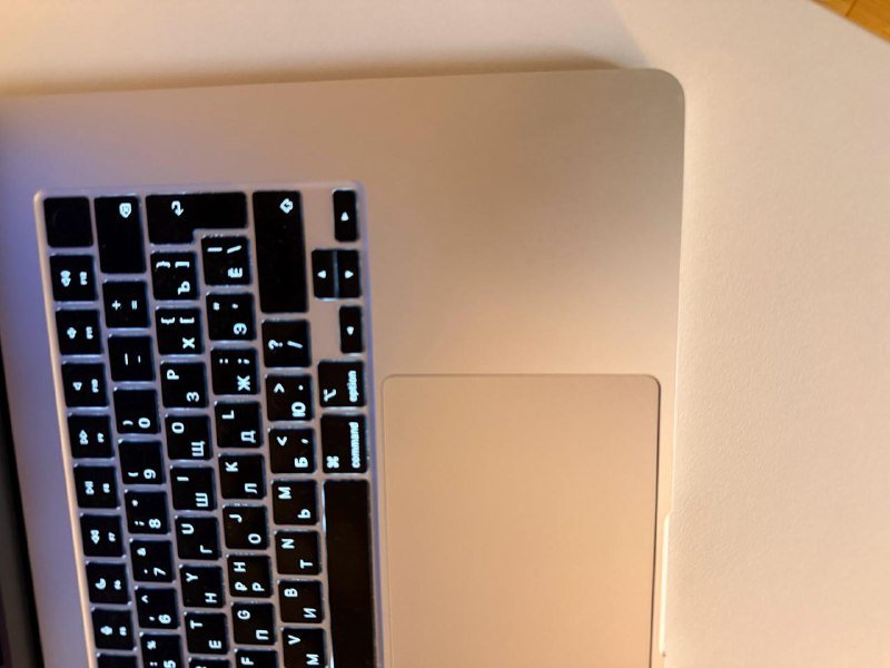 MacBook Air M2 15 8GB 256GB 4