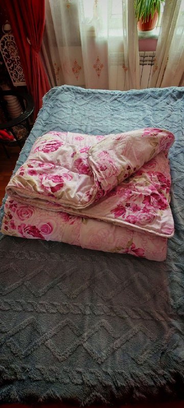 Одеяло односпальное, подушки