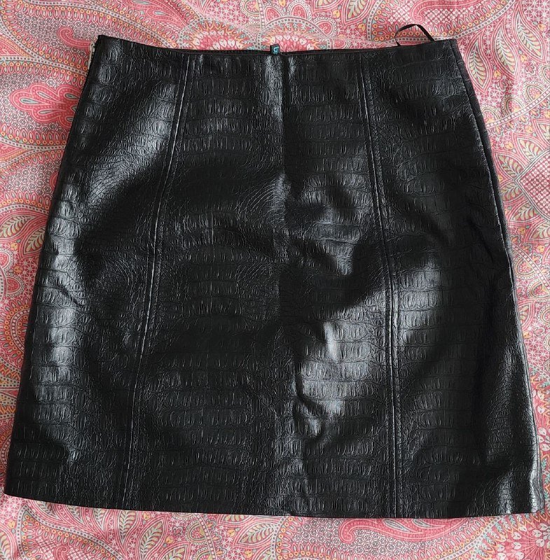 Юбки кожа и замша S размер 2