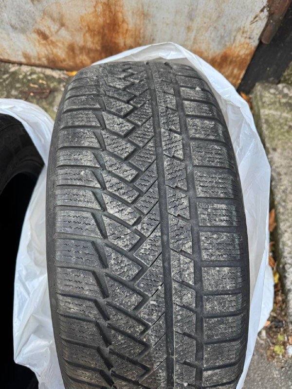 Зимняя резина Nexen и Continental 235/55/18 2