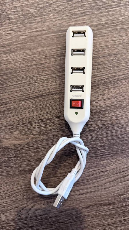 Разветвитель usb, эластичный бинт, кисточка, открывалка, нож, яйцерезка, овощерезка