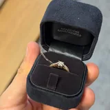 Золотое кольцо с бриллиантом 1