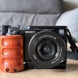 Sony ZV-E10 со стандартным объективом 3