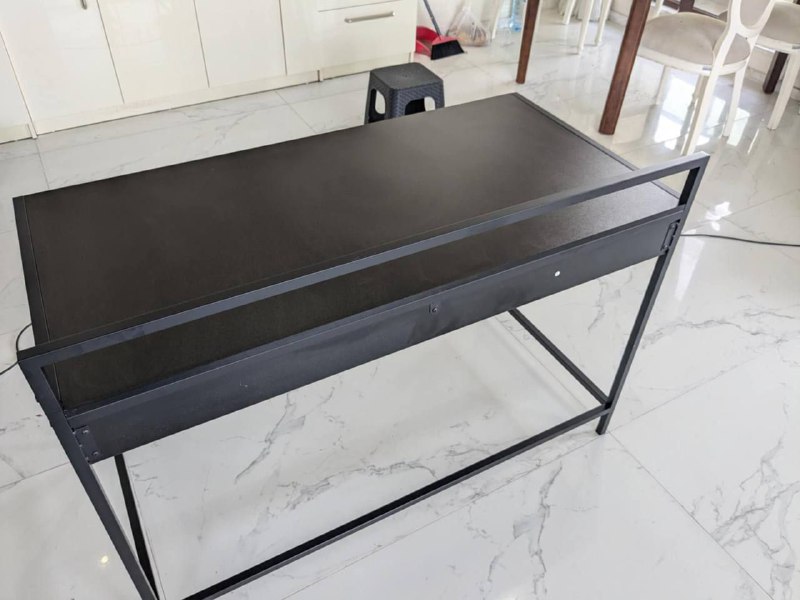 Компьютерный стол из JYSK 4