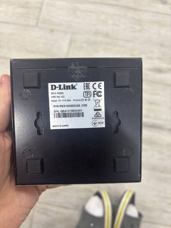 Коммутатор D-Link DES-1005D с 5 портами