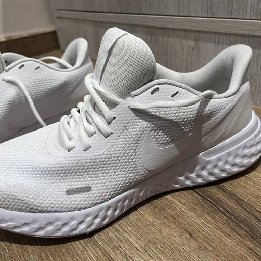 Nike Revolution 5 кроссовки