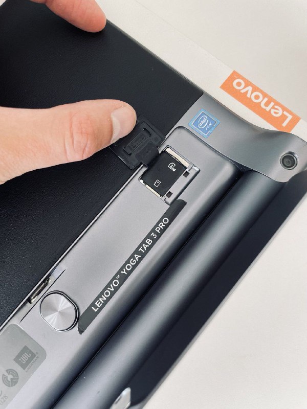 Планшет Lenovo Yoga Tab 3 Pro со встроенным проектором 7