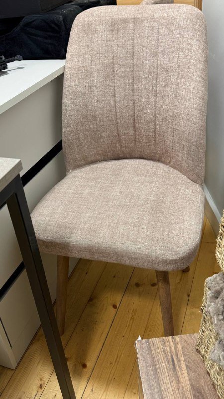 2 кресла, стол