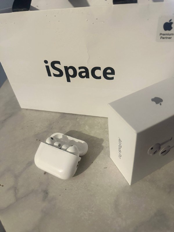 Apple AirPods Pro 3rd generation MFHP4 White
