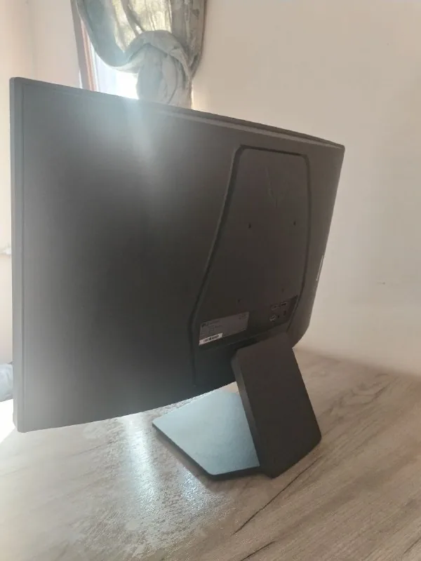 Монитор LG 27GS60QC-B 27" 180 Гц 1