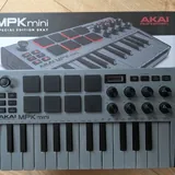 Гитара Taylor, микрофон Oktava, Akai MPK mini, аудиоинтерфейс, кабели 6