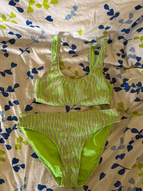 Синий купальник Calzedonia, Зелёный купальник Tezenis 2