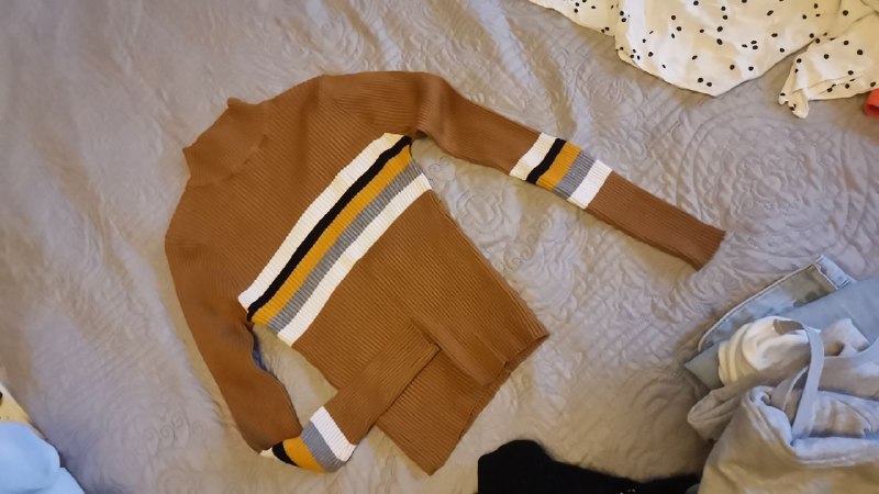 Оранжевое платье Guess, белое платье Теранова, туника h&m, худи Теранова, водолазка Ньюйоркер, платье в горошек, шорты, джинсы дефакто, джинсы зара, футболка теранова 6