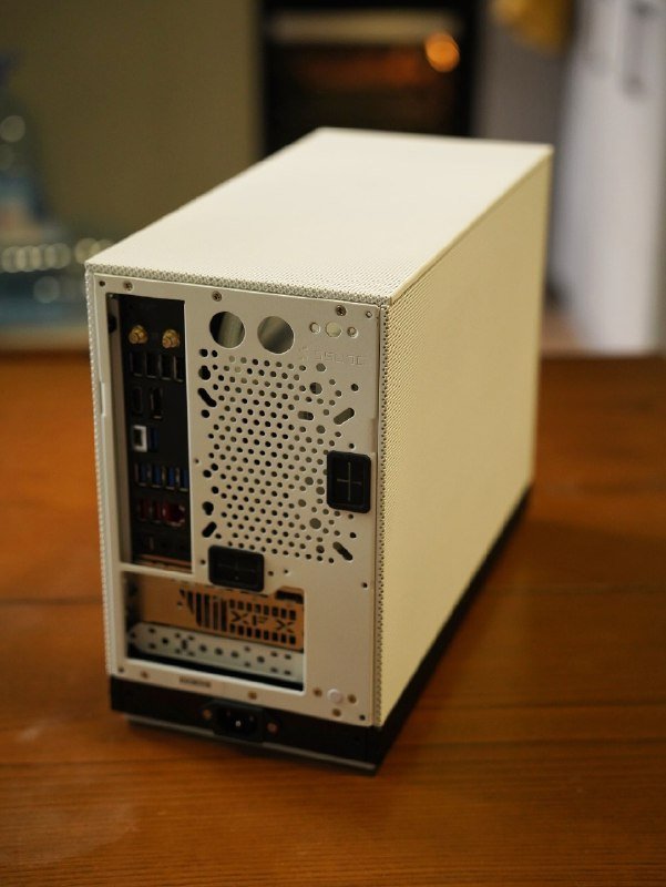 Игровой компьютер AMD Ryzen 7 7700X RX 9070 32GB DDR5 4