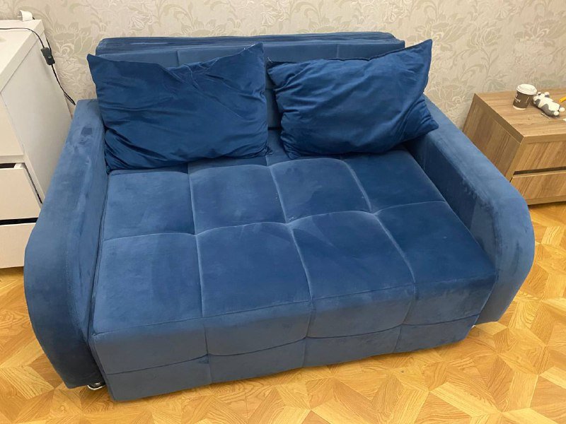 Диван раскладной, столы 2 шт 4