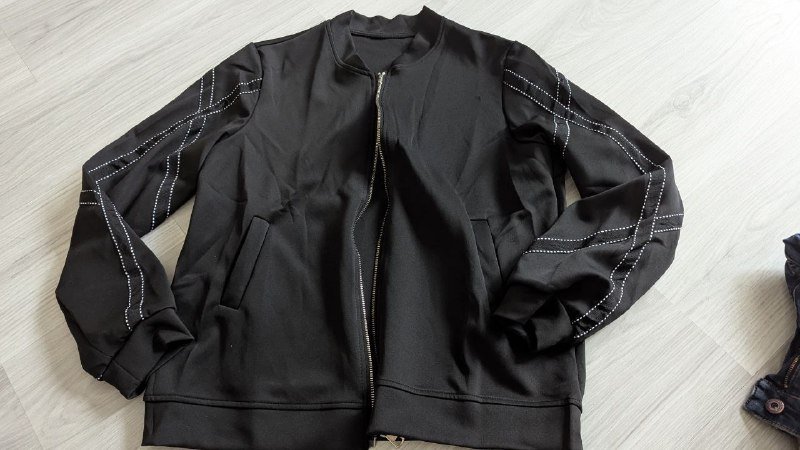 Кофта на замке