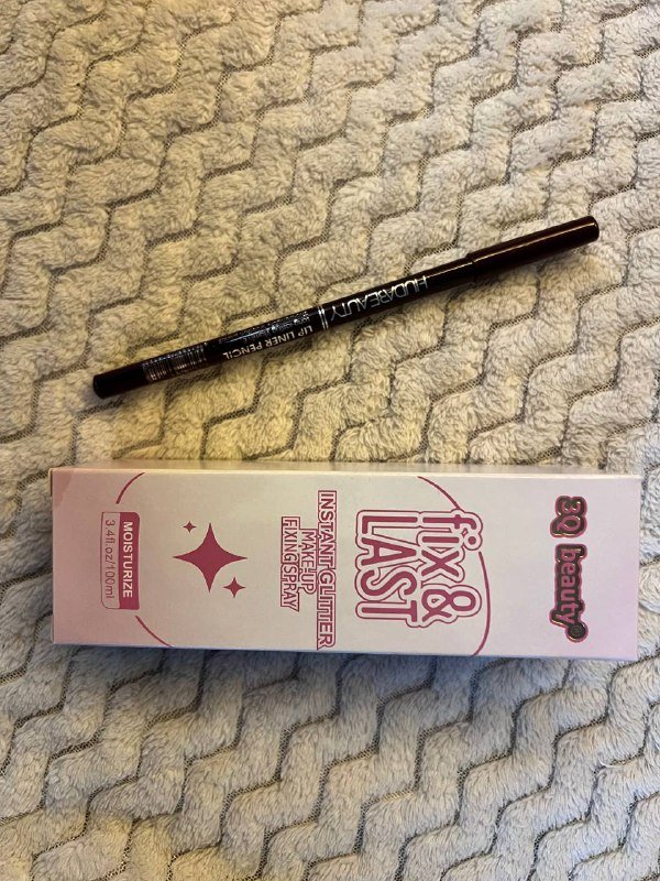 Фиксирующий спрей для макияжа с блестками, карандаш для губ