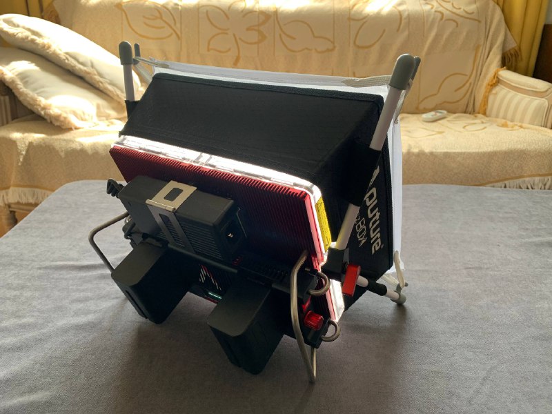 Светодиодная панель Aputure Amaran tri-8s LED свет