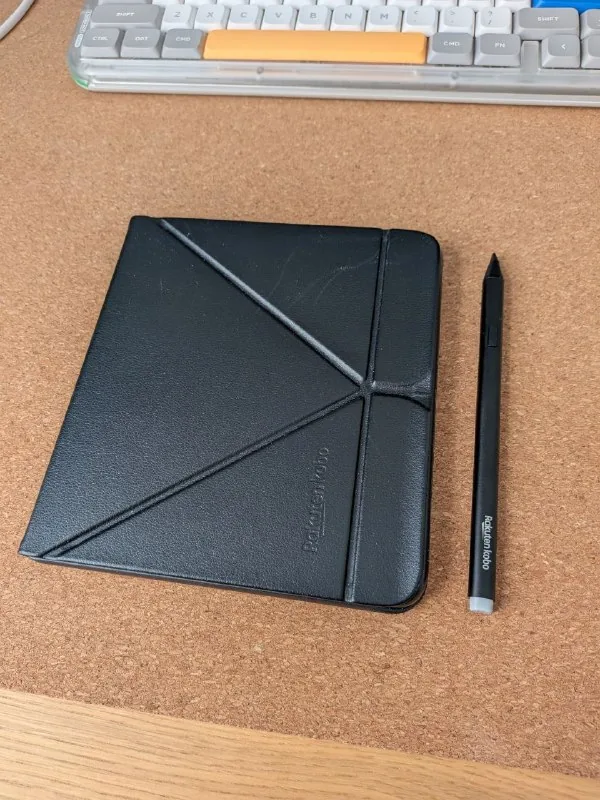 Kobo Libra Color, оригинальный чехол, стилус 1