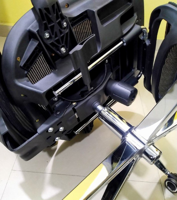 Компьютерное кресло сетчатое новое с подставкой для ног 5