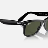 Lenovo Legion 5, Oakley Neoforma, Ray-Ban Wayfarer, Fila Sport Pants 5