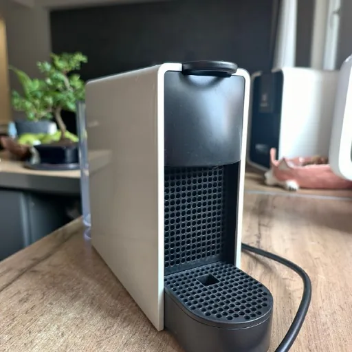Кофемашина Nespresso Essenza Mini C30