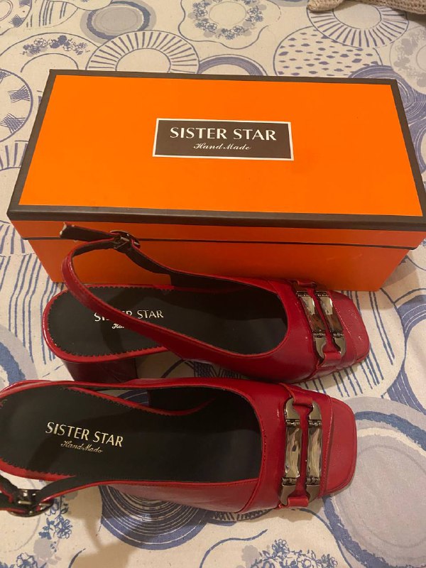 Новые туфли 38 размер, красные, 7 см каблук 3