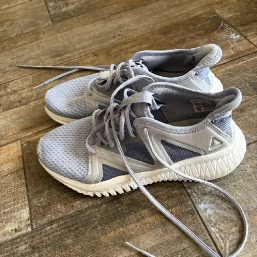 Reebok кроссовки