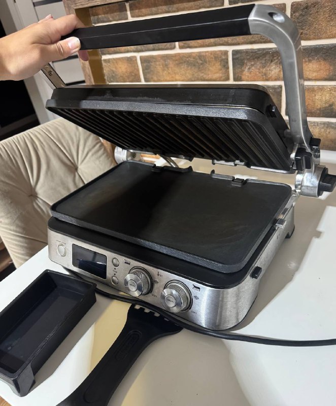 Гриль Delonghi 1020d 3