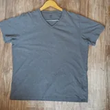 Мужской свитшот Arket, мужская футболка Uniqlo, кожаная сумка Jack Kinsky 3
