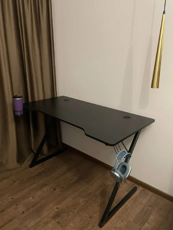 Компьютерный стол Jusk Gamer 1