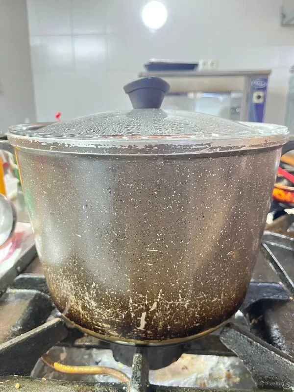 Кастрюли, кухонная посуда, контейнеры, бокалы, кружки 1