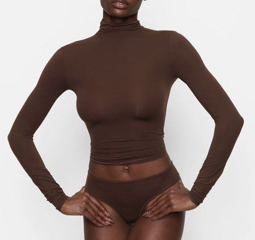 Лонгслив SKIMS коричневый размер S