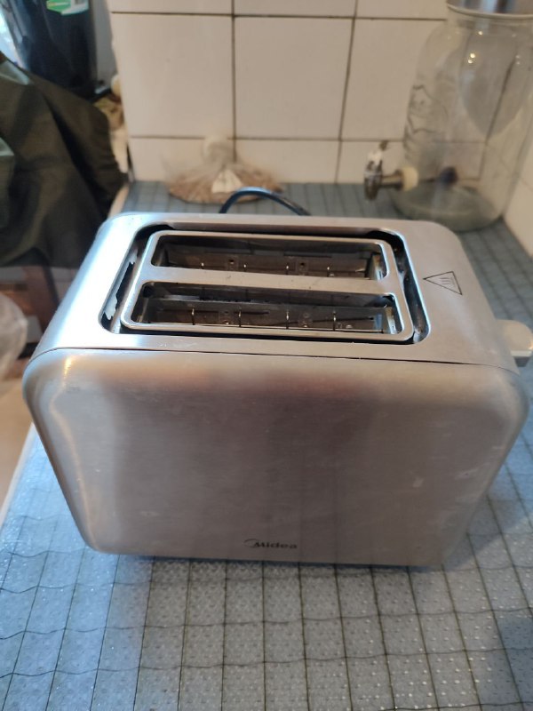 Тостер Midea 2