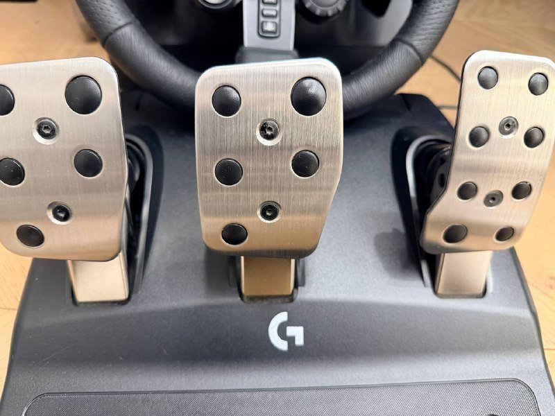 Руль Logitech G923 3