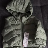 Детская куртка Uniqlo 1
