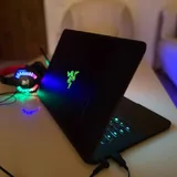 Мощный игровой ноутбук 1