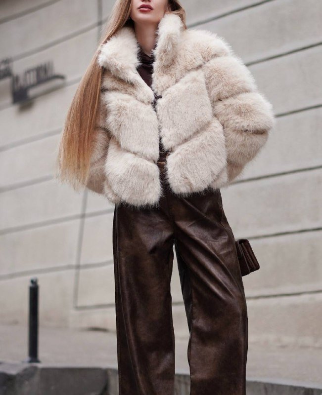 Шуба искусственная, укороченная, куртка джинса утепленная, куртка пуховик