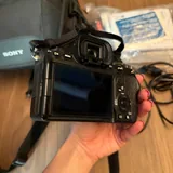 Камера Sony A7 IV с сумкой и картами памяти 3