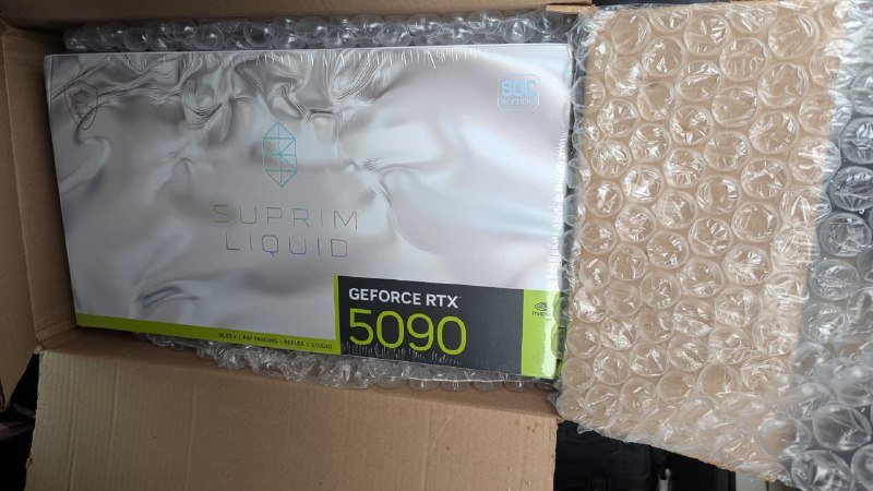 Видеокарта RTX 5090 MSI Suprim Liquid