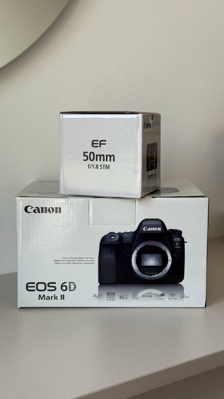 Фотоаппарат Canon 6D Mark II, объектив Canon EF 50mm f/1.8 STM, зарядный блок