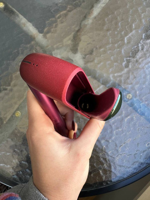 IQOS ILUMA красный с зелёной панелью 5